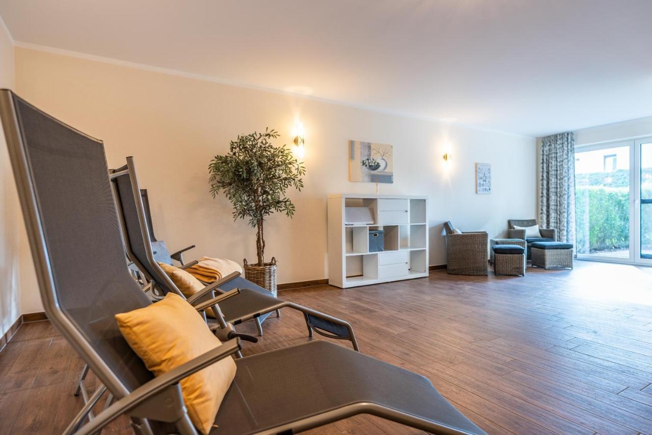 Appartement "Traumzeit" Mit Penthouseflair - Oase Am Haff Garz  Buitenkant foto