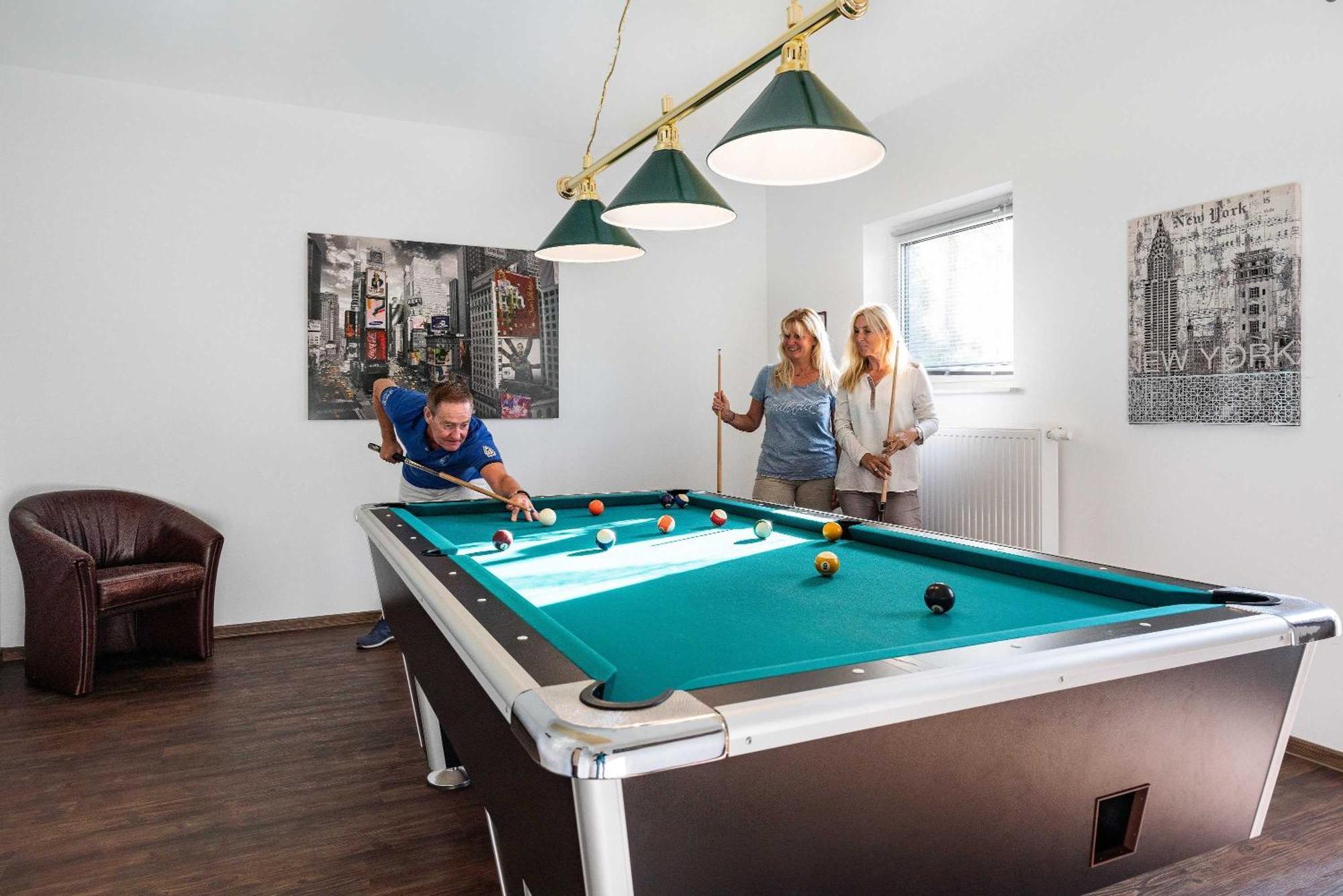 Appartement "Traumzeit" Mit Penthouseflair - Oase Am Haff Garz  Kamer foto